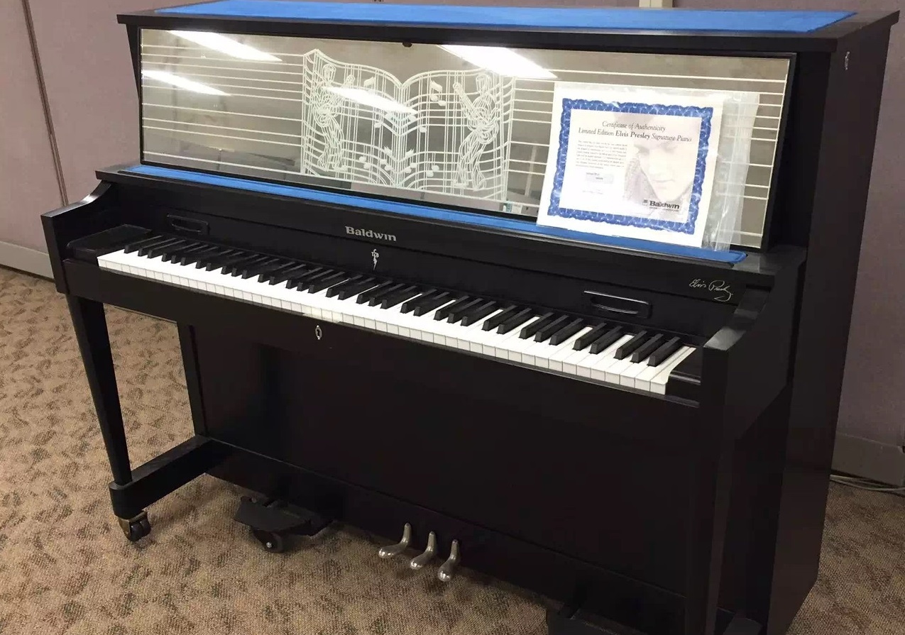 鲍德温纪念猫王钢琴