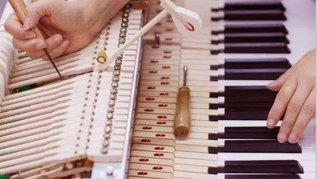 钢琴多久调律一次合适？